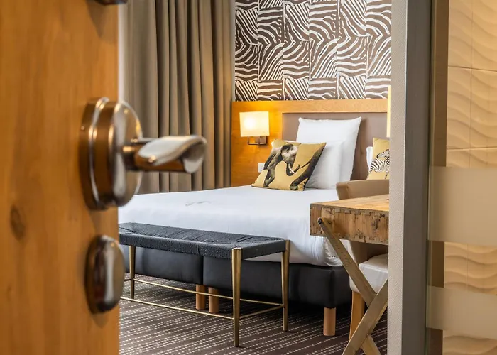 Le Lodge Brit ZenithHotel Strasbourg